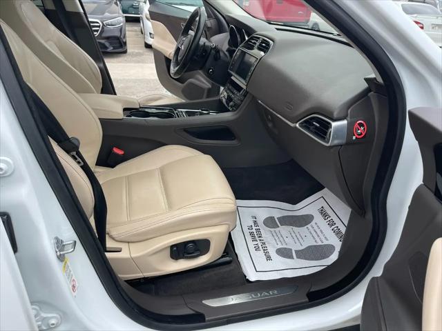 2017 Jaguar F-PACE 35t Prestige