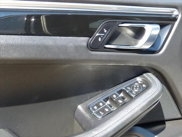 2018 Porsche Macan Sport Edition