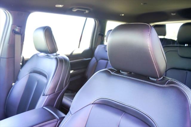 2026 Jeep Grand Cherokee L Limited 4x4