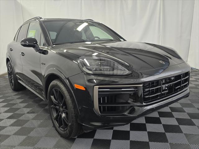 2026 Porsche Cayenne E-Hybrid Turbo