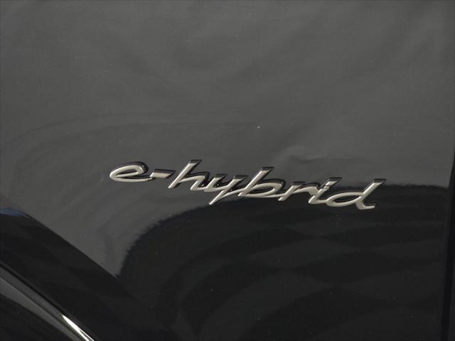 2026 Porsche Cayenne E-Hybrid Turbo