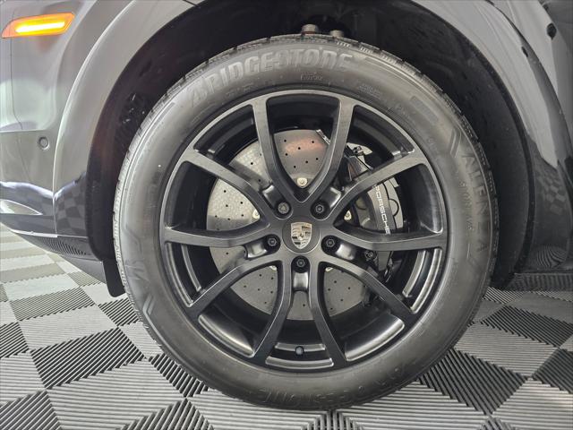 2026 Porsche Cayenne E-Hybrid Turbo