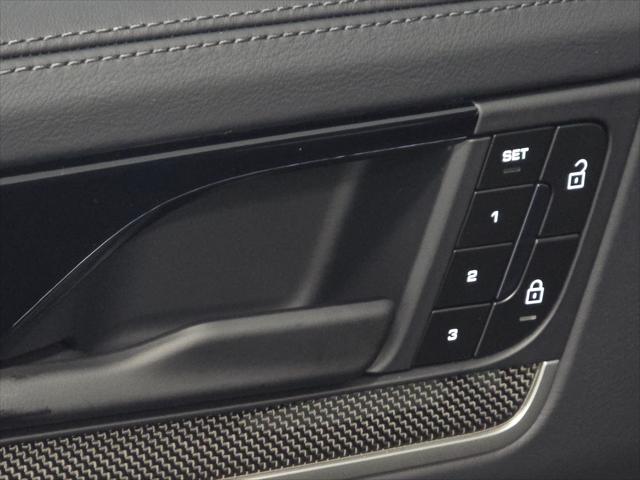 2026 Porsche Cayenne E-Hybrid Turbo