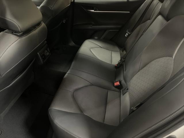 Certified Used 2023 MID BLK/WIND CHILL Toyota  image 32