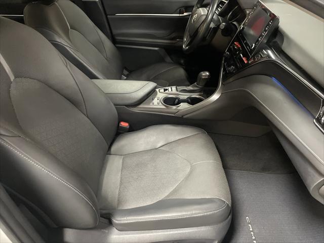 Certified Used 2023 MID BLK/WIND CHILL Toyota  image 35