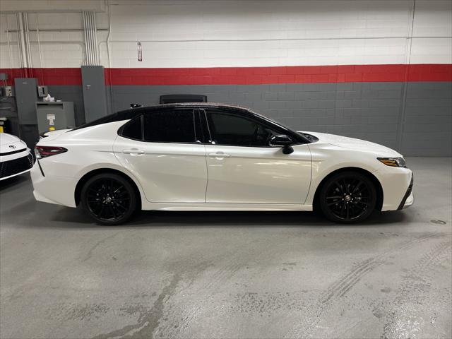Certified Used 2023 MID BLK/WIND CHILL Toyota  image 37