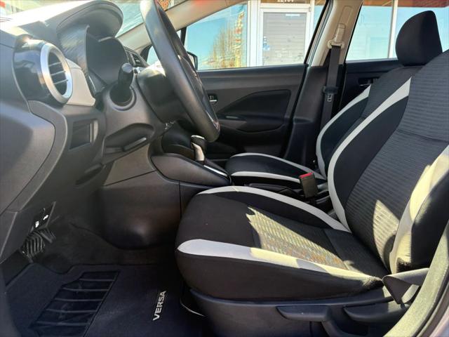 2021 Nissan Versa SV Xtronic CVT