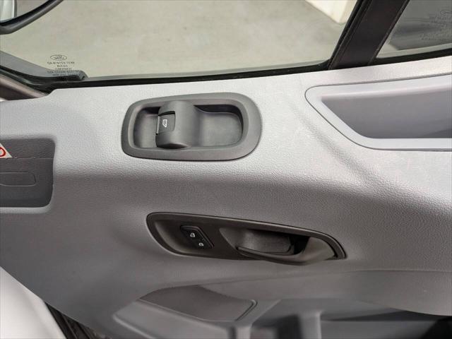 2019 Ford Transit 150 3dr LWB Medium Roof Cargo Van w/Sliding Passenger Side Door