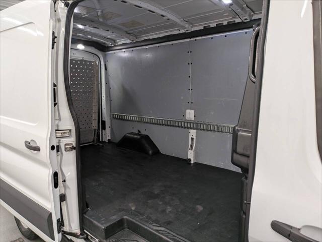 2019 Ford Transit 150 3dr LWB Medium Roof Cargo Van w/Sliding Passenger Side Door