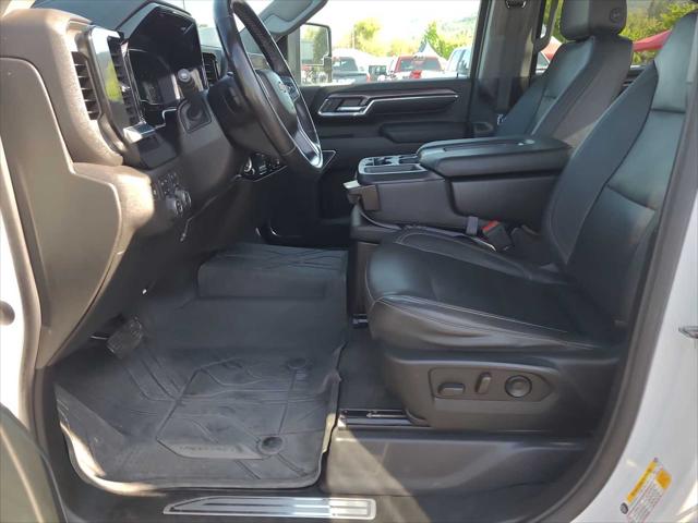 2024 Chevrolet Silverado 2500HD 4WD Crew Cab Standard Bed LTZ