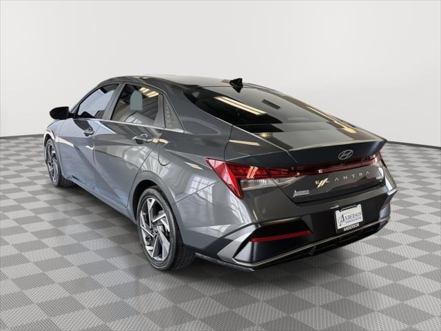 2025 Hyundai Elantra Limited