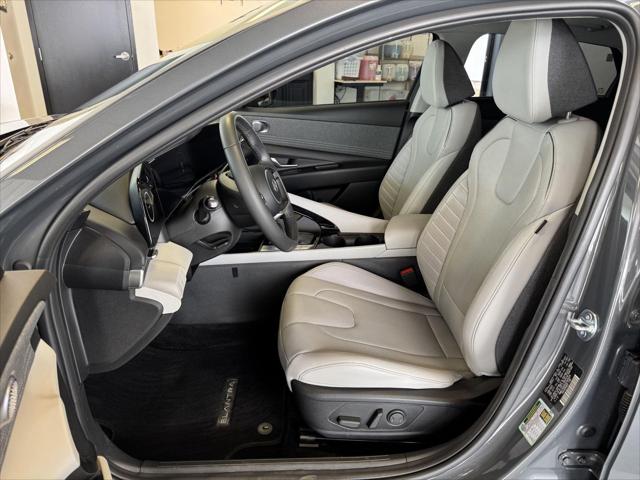 2025 Hyundai Elantra Limited