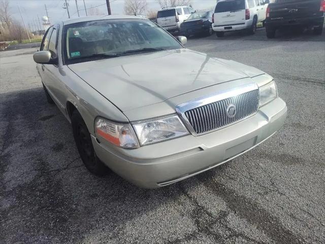 2005 Mercury Grand Marquis GS for sale in Merrillville, IN