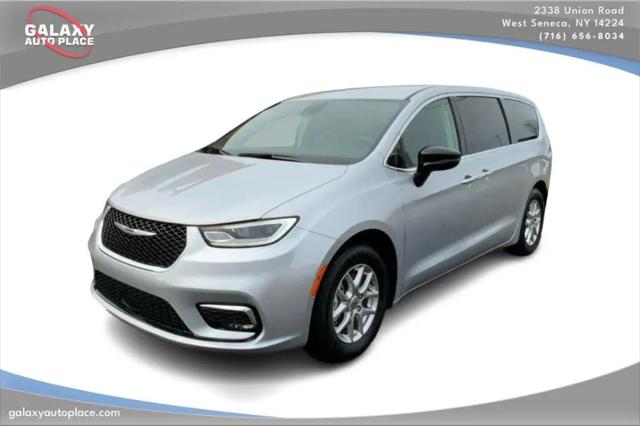 2024 Chrysler Pacifica Touring L for sale in West Seneca, NY