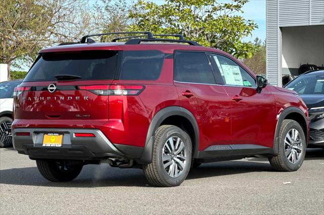 2026 Nissan Pathfinder SL