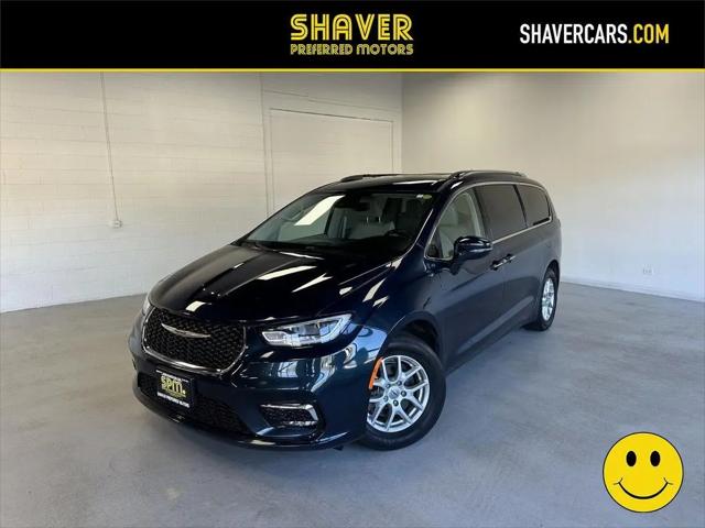 2021 Chrysler Pacifica Touring L for sale in Merriville, IN