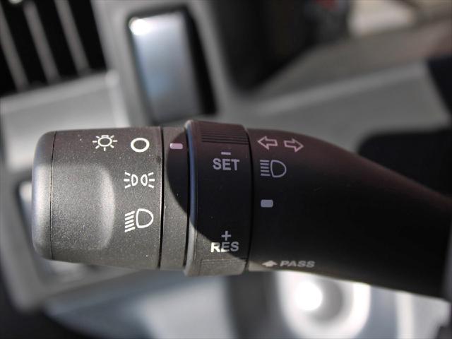 2025 Isuzu NRR Unknown