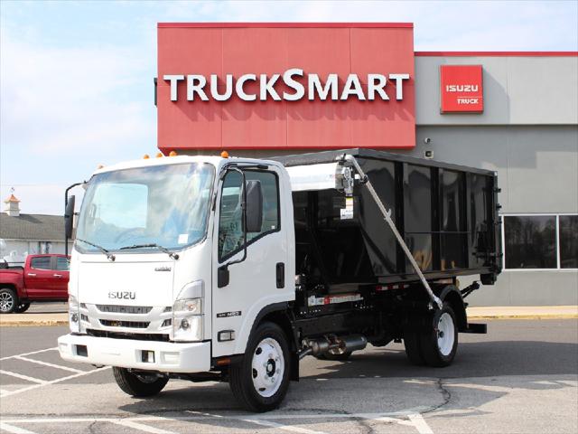 2025 Isuzu NRR Unknown