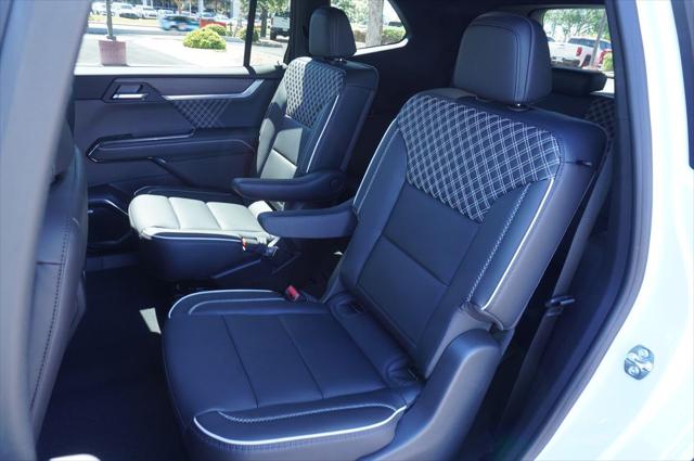 2026 GMC Acadia Denali FWD