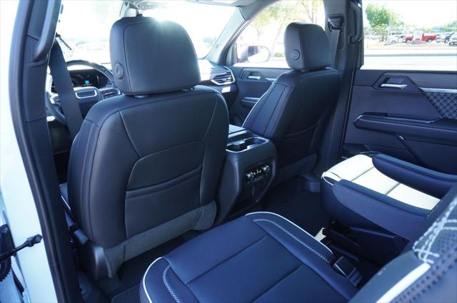 2026 GMC Acadia Denali FWD