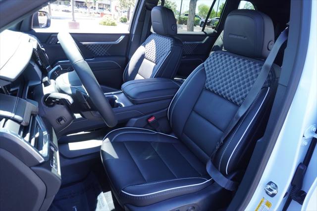 2026 GMC Acadia Denali FWD