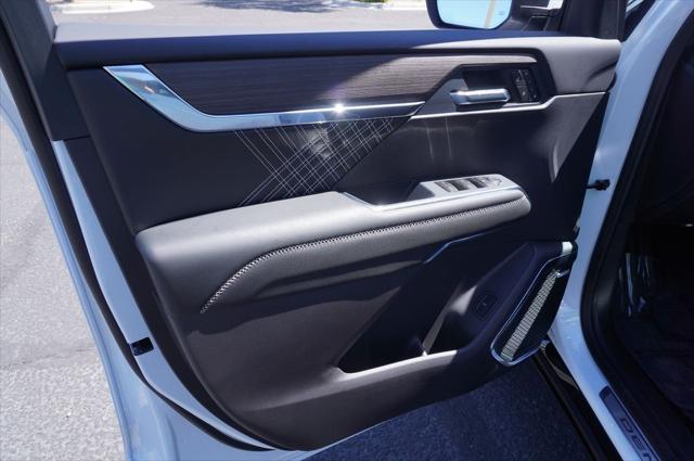2026 GMC Acadia Denali FWD