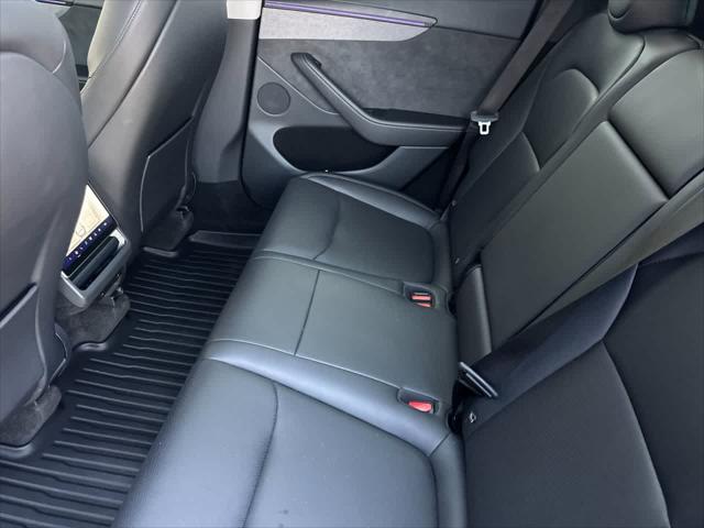 2026 Tesla Model Y AWD