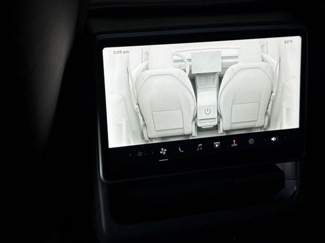 2026 Tesla Model Y AWD