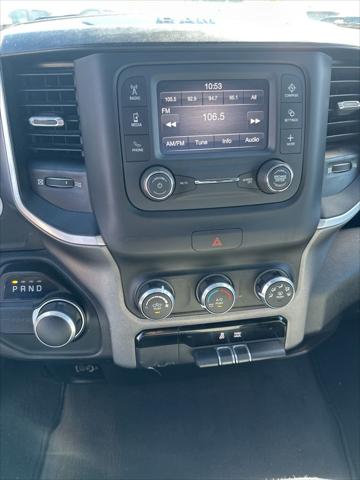 2022 Ram 1500 Big Horn Crew Cab 4x2 5'7" Box