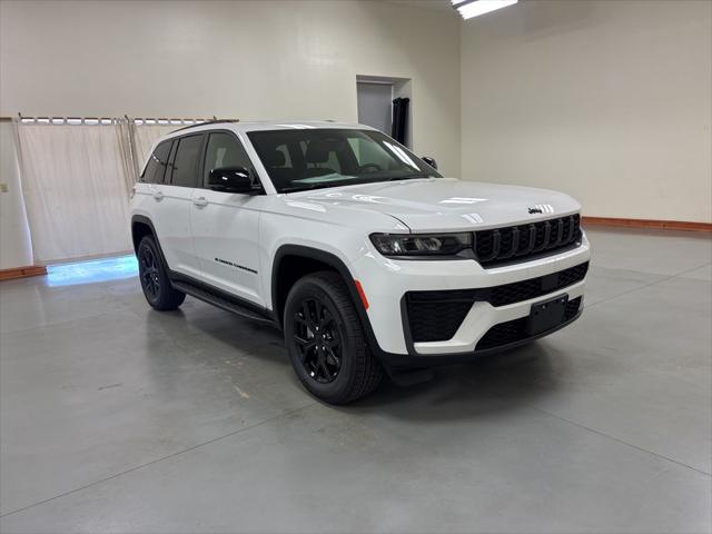 2026 Jeep Grand Cherokee Altitude 4x4