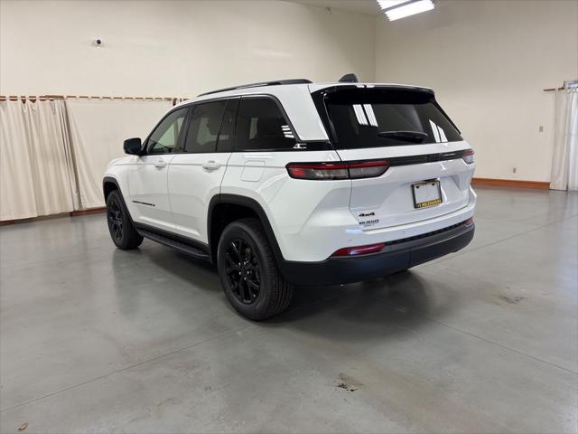 2026 Jeep Grand Cherokee Altitude 4x4