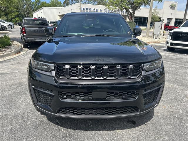 2026 Jeep Grand Cherokee GRAND CHEROKEE LAREDO ALTITUDE 4X2 2026 Jeep Grand Cherokee GRAND CHEROKEE LAREDO ALTITUDE 4X2