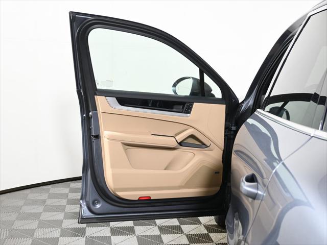 2026 Porsche Cayenne Unknown
