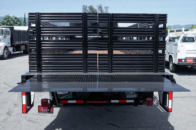 2019 Freightliner M2 106 MD