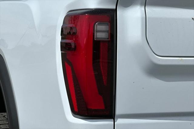 2026 GMC Sierra 2500HD Crew Cab, Standard Bed, Denali Ultimate, 4WD