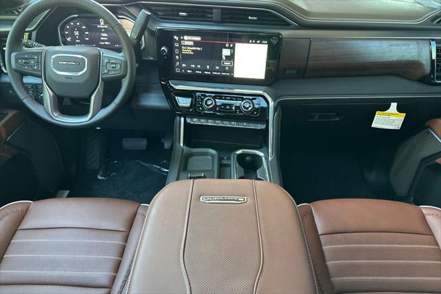 2026 GMC Sierra 2500HD Crew Cab, Standard Bed, Denali Ultimate, 4WD