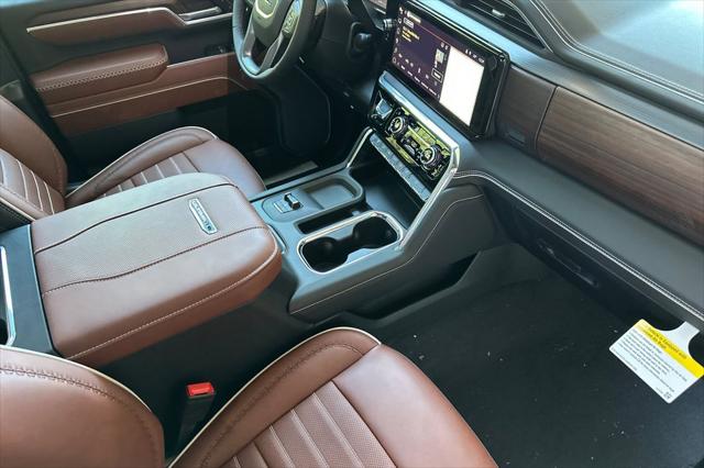 2026 GMC Sierra 2500HD Crew Cab, Standard Bed, Denali Ultimate, 4WD