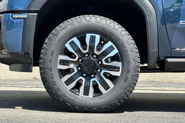 2026 GMC Sierra 2500HD Crew Cab, Standard Bed, Denali Ultimate, 4WD