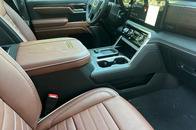2026 GMC Sierra 2500HD Crew Cab, Standard Bed, Denali Ultimate, 4WD