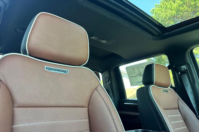 2026 GMC Sierra 2500HD Crew Cab, Standard Bed, Denali Ultimate, 4WD
