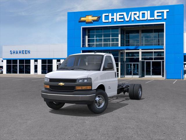 2025 Chevrolet Express Cutaway Work Van