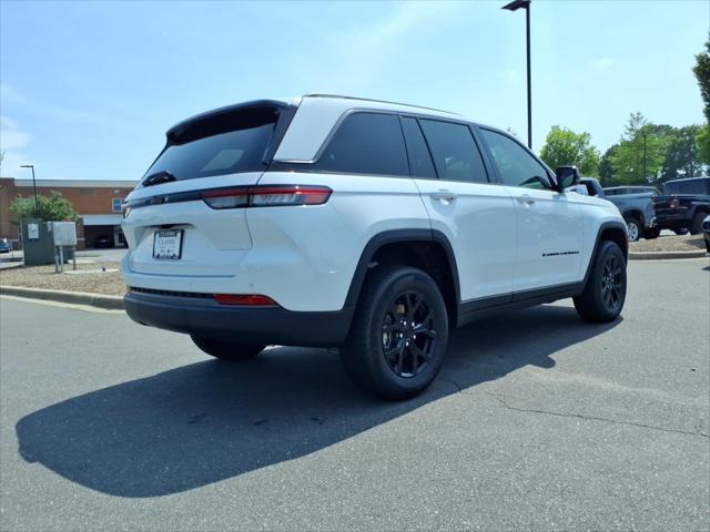 2026 Jeep Grand Cherokee GRAND CHEROKEE LAREDO ALTITUDE 4X2