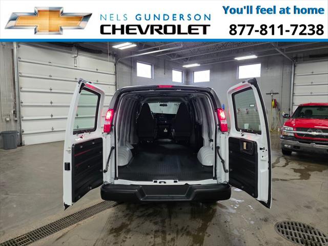 2026 Chevrolet Express Cargo Van 2500 Regular Wheelbase, WT, RWD