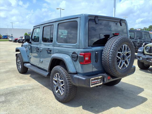 2026 Jeep Wrangler 4-Door Sahara 4x4