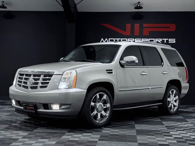 2008 Cadillac Escalade Standard