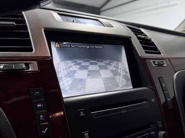 2008 Cadillac Escalade Standard