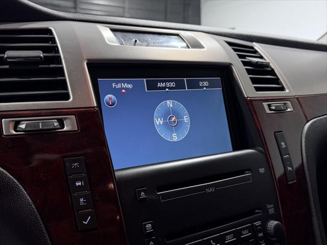 2008 Cadillac Escalade Standard