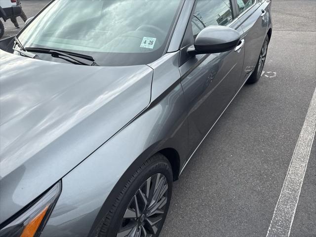 2023 Nissan Altima SV FWD