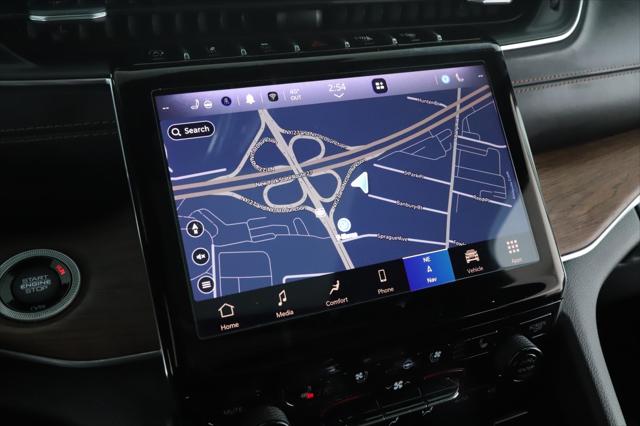 2022 Jeep Grand Cherokee L Summit 4x4