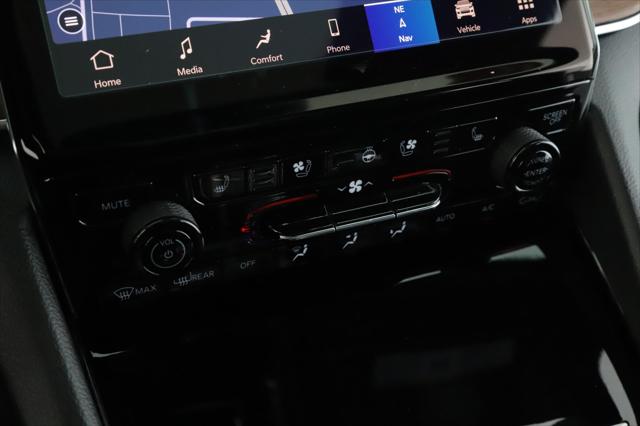 2022 Jeep Grand Cherokee L Summit 4x4